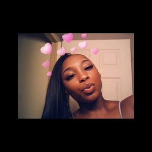 Meet your Posher, Brianna